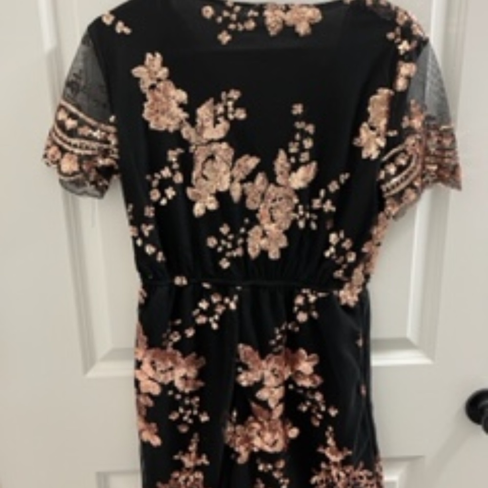 Romper - Picture 2 of 2